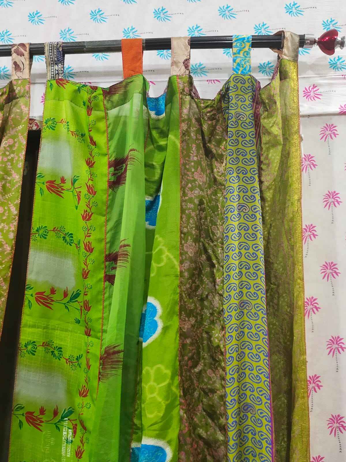 สีเขียว