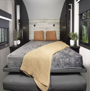 Offre Spéciale : Camper Truck Ecocampor 4x4 d'occasion 2023, Caravane Hybride 15 pieds avec Lit King Size à Vendre - Product Image 2