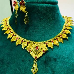 สร้อยคอชุบทอง14K พร้อมต่างหูยาวปรับได้หลายชุด,ชุดลายใบไม้แห้งด้วยโซ่สไตล์คิวบาสินค้าใหม่