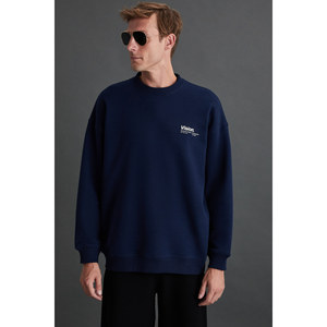 Sweat-shirt à col rond doublé en polaire pour homme GRIMELANGE Ernest en coton biologique ultra doux avec détails imprimés - Product Image 3