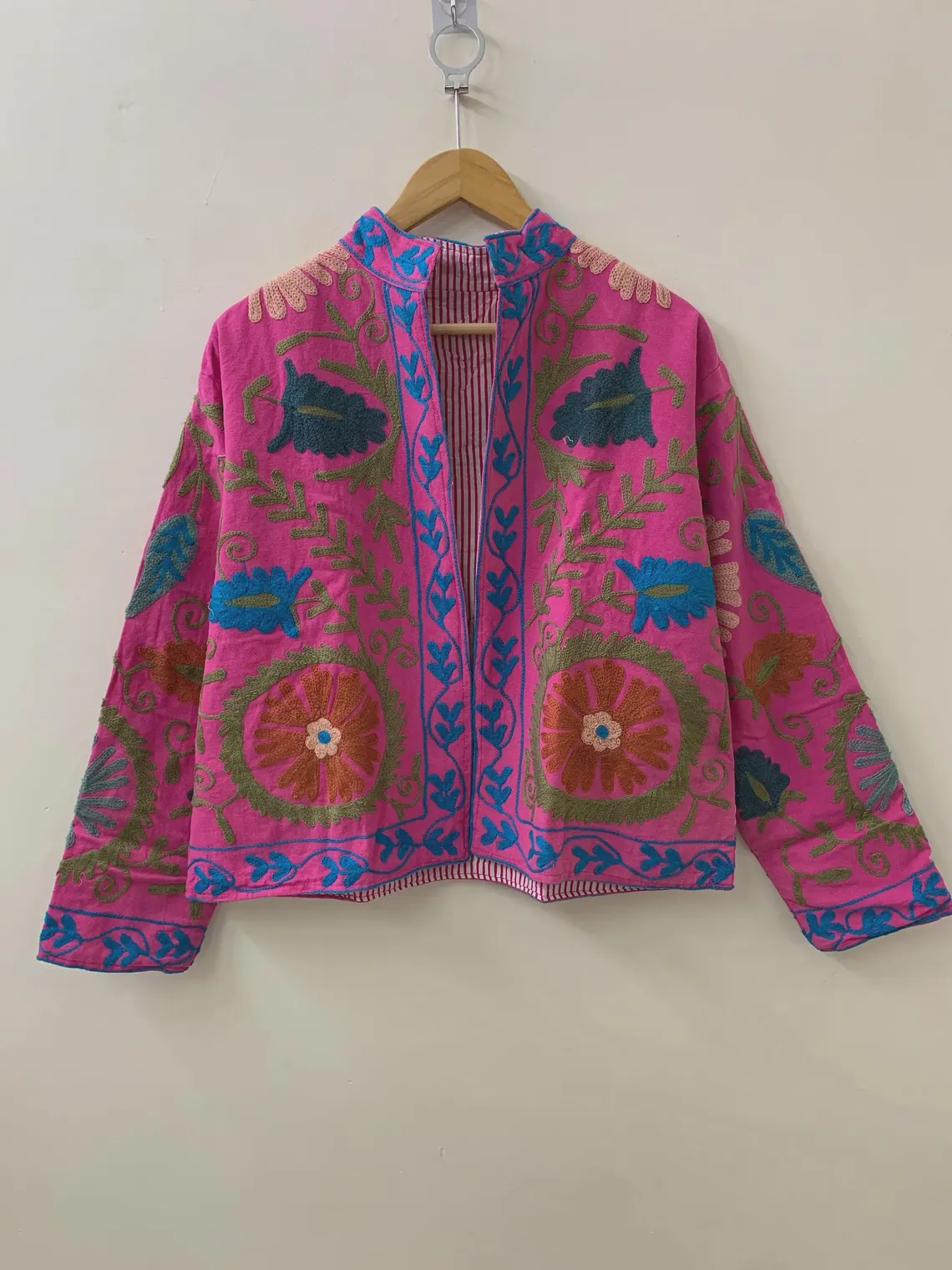 เช่นเดียวกับภาพ