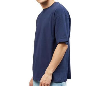 เสื้อยืดผู้ชายสีน้ำเงินเข้มแบบขายส่ง ผ้าคอตตอนผสมเนื้อหนา แขนสั้น คอกลม แบรนด์ Trackstar รับผลิตแบบ OEM สำหรับติดฉลากส่วนตัว รุ่น TSI-G05-P0255 - Product Image 6