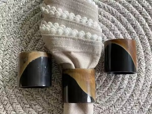 Vente en gros de porte-serviettes en corne de buffle écologique pour la maison porte-serviettes vache et boeuf pour restaurants et hôtels ronds de serviette - Product Image 2