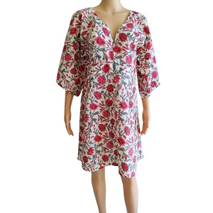 Robes décontractées pour femmes, personnalisées, en coton tissé 100%, col en V, manches 3/4, imprimées, coupe trapèze, taille naturelle, écologiques, lavables - Product Image 1