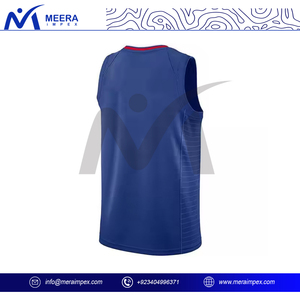 Maillot de basket-ball imprimé par sublimation personnalisée de dernière conception OEM 100% tissu en maille col en V maillot de sport de couleur bleue unie pour hommes - Product Image 4