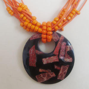 Collier en corail rouge avec perles de coquillages, motif rond en mosaïque, bijoux, pierre principale pour cadeau - Product Image 1