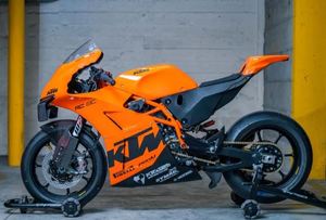NUEVA Motocicleta Deportiva FAV 2022 RC 8C - Product Image 2