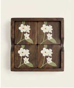 Juego de Posavasos Cuadrados de Madera de Acacia Reutilizables y Ecológicos Hechos a Mano con Diseño de Flores Blancas, Estilo Chino Tradicional - Product Image 3