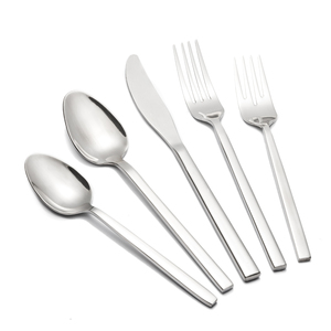 Juego de cubiertos de acero inoxidable, tenedor, cuchillo y cucharas de metal plateado para postres y pasteles - Product Image 1
