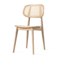 Chaise de salle à manger en rotin de haute qualité au design moderne avec dossier en bois tressé pour la maison, les hôtels et les appartements