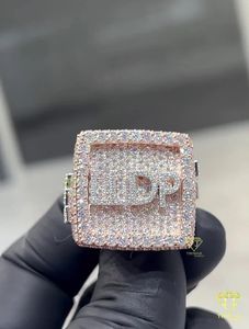 Anillo con inicial cuadrado helado personalizado con laboratorio VVS cultivado en oro rosa Chapado en plata 925 joyería ostentosa de Hip Hop - Product Image 6