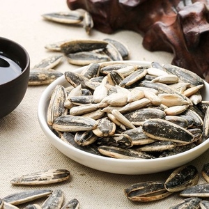 <span class=keywords><strong>Graines</strong></span> de tournesol salées séchées de qualité supérieure, nouvelle récolte biologique, ingrédients naturels, saveur classique de sel grillé, collation - Product Image 1