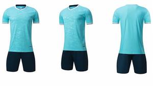 Listado de patrocinadores principales Uniformes de fútbol Calidad tailandesa Venta al por mayor Conjunto de ropa de fútbol impresa por transferencia de calor para adultos Entrenamiento de fútbol barato - Product Image 6