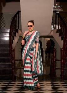 Saris en lin, coton et soie brodés par NEETA CREATION, de qualité supérieure, modernes, élégants, tissés à la main, réversibles, séchage rapide, anti-plis, pour les fêtes - Product Image 6