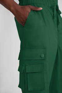 Hombres de manga corta Scrub Set con Multi bolsillo Cargo Pantalones Color Verde - Product Image 6