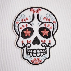 แผ่นปักเลื่อมลูกปัดแผ่นรีดติดด้วยความร้อนลายดอกไม้รูปดาวติดพลอยเทียม3D ตามสั่ง - Product Image 2