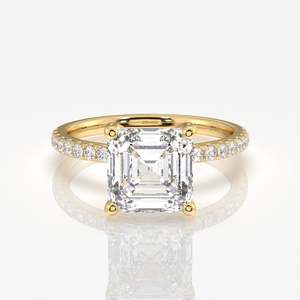 แหวนเพชรโมอิสซาไนต์ทรงแอสเชอร์คัท ประดับทองคำ 18K แบบฝังเพชร - Product Image 1