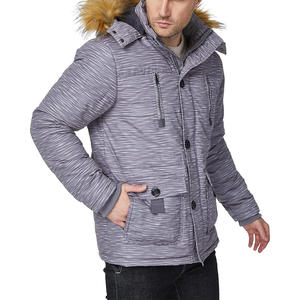 Chaqueta Parka Personalizada para Hombre con Interior Grueso, Estructura Resistente al Viento, Movimiento Flexible y Producción Profesional - Product Image 3