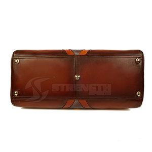 Sac en cuir, style tendance, construction durable, matériau souple, sac en cuir pour usage décontracté, bureau et voyage - Product Image 5