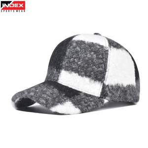 Casquette en cuir de vachette haute performance - Casquette de baseball en cuir véritable à imprimé animal - Vêtement de tête élégant pour l'extérieur - Qualité supérieure - Product Image 1