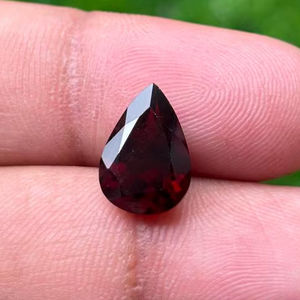Piedra de corte de pera facetada granate rojo Natural pulido de alta calidad 13x9x6mm 4,80 quilates para la fabricación de joyas gema suelta calibrada - Product Image 1