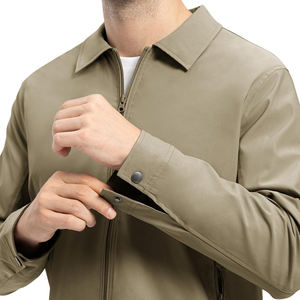Chaqueta Cortavientos con Cuello Alto Impermeable y Tejido con Protección UV en Estilo Clásico, Chaqueta Transpirable de Corte Regular para Hombre - Product Image 2