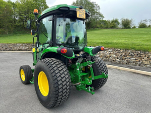 Compre un Tractor Utilitario Compacto John Deere 4066R de Alta Calidad, Perfecto para Granjas y Proyectos de Jardinería, Listo para Enviar - Product Image 4