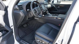 Très propre 2023 Lex-us LX600 Ultra Luxe - Product Image 2