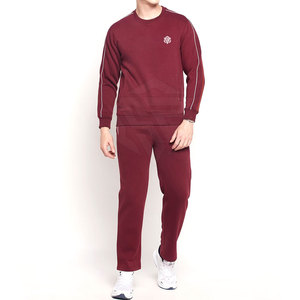 Venta al por mayor de ropa deportiva de diseño personalizado para hombres transpirable de gran tamaño más sudaderas con capucha patrón sólido chándal de invierno para adultos - Product Image 1
