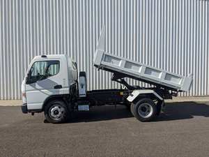 Camión Usado 2022, Cabina Ancha, Volante a la Izquierda, 451-500HP, Euro 6, 8x6, Gran Capacidad de Carga, Tracción Potente para Minería, Infraestructura y Transporte - Product Image 2