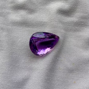 Preciosa Gema de Amatista con Corte de Pera AA, Gema Natural Única para Piezas Maestras de Joyería Personalizada, Piedra de Nacimiento de Febrero - Product Image 5