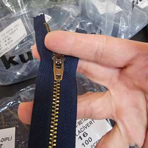 Fermeture éclair métallique moderne à extrémité ouverte, bleu marine, haute ténacité, durable, 560, pour accessoires vestimentaires - Product Image 5