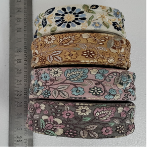 Rubans et lacets brodés à la machine sur mesure en motifs floraux pour robes de mariée et vêtements de 2.5 pouces de largeur - Product Image 1