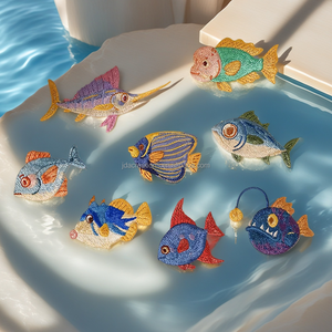 Parche Bordado Termoadhesivo de Peces Tropicales Exóticos para Accesorios de Ropa - Product Image 1