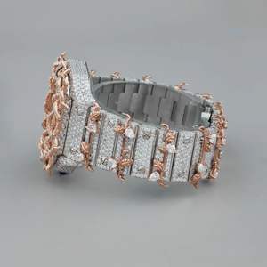 Reloj de diamantes dorados de diseño de lujo de calidad superior con acero inoxidable para hombres y mujeres disponible para precio de exportación - Product Image 2