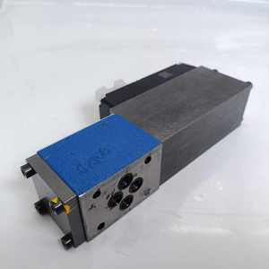 วาล์วเซอร์โวไฮดรอลิกแบบสัดส่วนตอบสนองสูง รุ่น 4WRPH10C4B100L-2X/G24Z4/M 0811404061 - Product Image 1