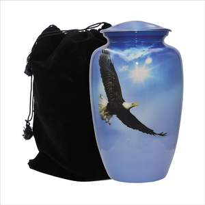 Urna de cremación de águila calva, búsqueda de la libertad Flying American Eagle Urna de cremación humana personalizada con recuerdo y bolsa de terciopelo - Product Image 4
