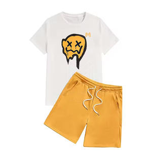 Servicio OEM Conjunto de ropa de verano Camiseta y pantalones cortos para hombre Conjunto de camiseta y pantalones cortos de algodón para hombre En stock - Product Image 1