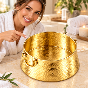 Cuenco de pedicura redondo de cobre martillado dorado con asas para spa de pies - Product Image 3