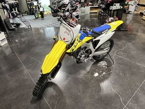รถมอเตอร์ครอส RM-Z250 ปี 2026 รุ่นใหม่ มีวางจำหน่ายแล้ว - Product Image 3