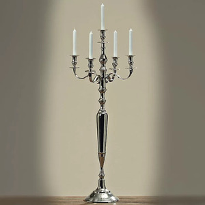 Candélabre décoratif moderne en métal fini argent pour la décoration intérieure du salon de la fête de mariage - Product Image 2
