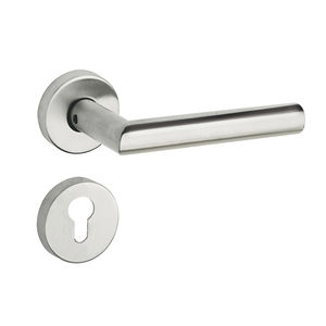 Olanda 102 DK Poignée de fenêtre et de porte en acier inoxydable moderne Tourner le premier système Rose ovale avec finition satinée Design Fimet - Product Image 4