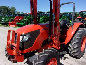 Tracteurs agricoles multifonctionnels Kubota M7040 Mini tracteur 4 cylindres diesel 4WD avec chargeur godet frontal - Product Image 4