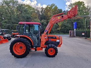 Tractor Kubota L2501 con Transmisión Manual, 2001-4000 Horas, 25HP, 4WD, Cargador, Caja de Cambios 8/4, Bomba de Engranajes, Rodamiento, Motor - Product Image 4