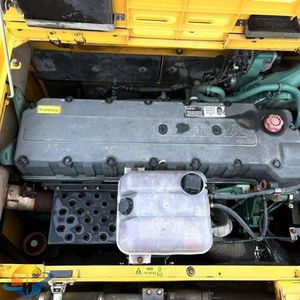 Excavatrice Volvo EC460BLC d'occasion à bas prix à vendre Produit importé - Product Image 5