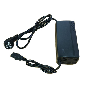 Chargeur de batterie pour chariot élévateur électrique 10A/15A pour batteries au plomb 7B 220E Réf. 469107 72V/48V/84V, prise AU, port CC, moto - Product Image 1