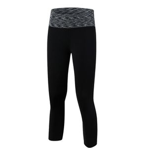 Vente chaude Soutien-gorge de sport pour femmes de haute qualité 2 pièces Shorts Logo personnalisé Grande taille Cordon de serrage Respirant Solide Léger OEM - Product Image 3