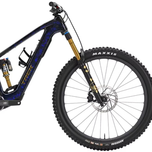 จักรยานเสือภูเขาไฟฟ้าแบบ Full Suspension รุ่นยอดนิยมใหม่ล่าสุดปี 2026 Treks Fuel+ MX 9.9 X0 AXS Gen 2 คาร์บอน MX 1x12 160 มม. แบตเตอรี่ลิเธียมแบบไร้แปรงถ่าน - Product Image 1