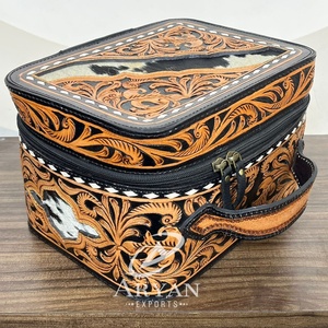 Organisateur de cosmétiques personnalisé de grande taille, multifonctionnel, rangement essentiel pour le maquillage, trousse de toilette en cuir artisanal pour femmes avec poignée - Product Image 1