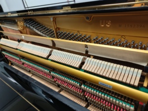 Piano Vertical Yamaha U3H Importado de Alta Calidad, Piano Profesional de Segunda Mano, Tono Claro, Sensación Sólida, U3 88 Teclas 1582396 - Product Image 4